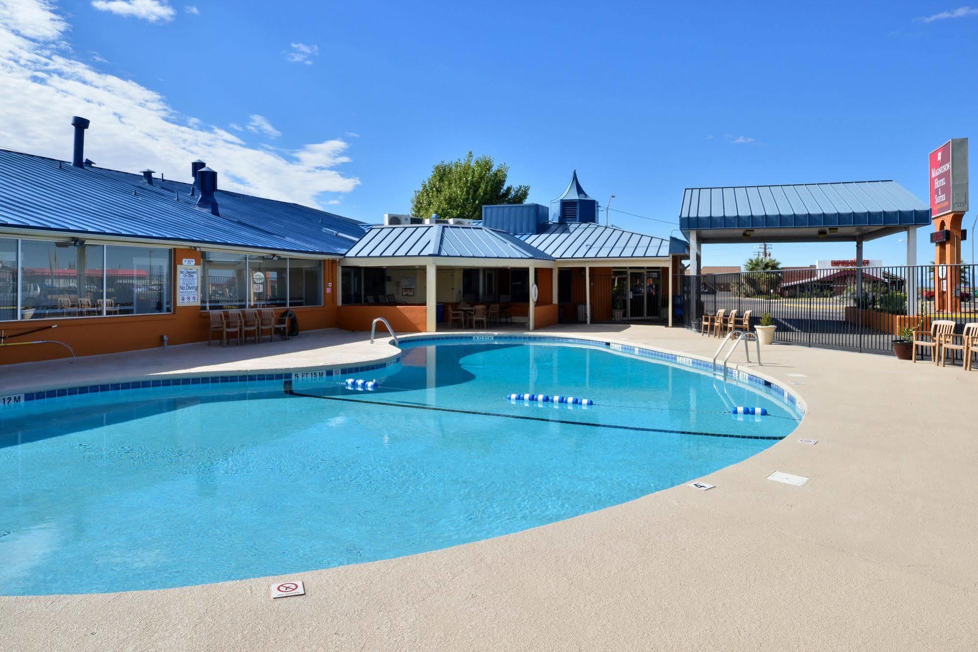 The Classic Desert Aire Hotel Аламогордо Экстерьер фото